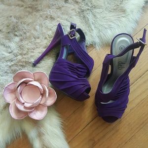 DeB Purple Suede Peep Toe Sling back platform heel